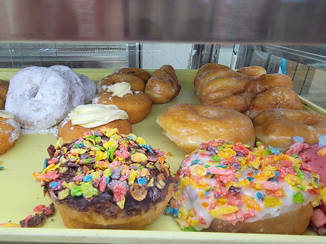 Holtman's Donut Shop storefront