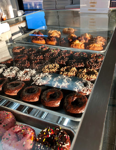 Lucky Donuts & Boba storefront