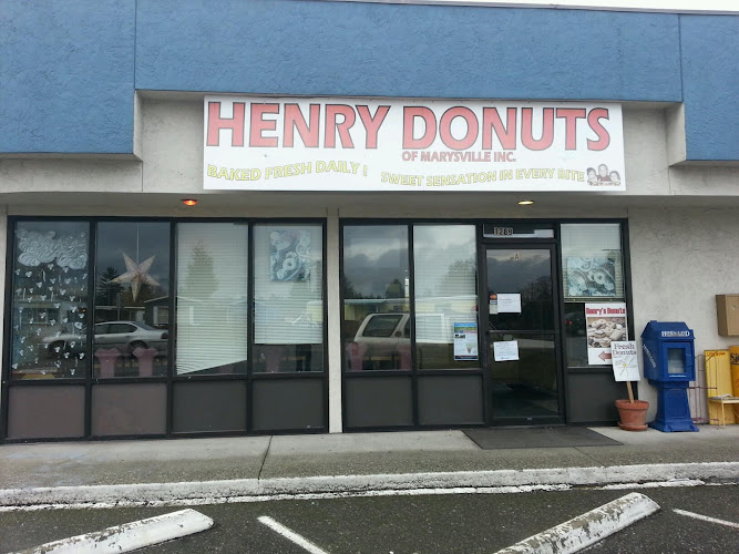 Henry Donuts storefront