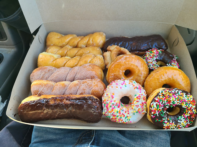 BoSa Donuts storefront