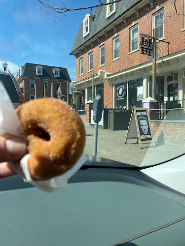 Half Moon Rondout Cafe Coffee and Donuts storefront