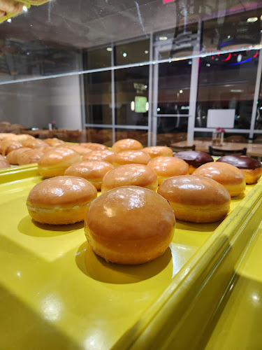 Rise 'N' Shine Donuts storefront