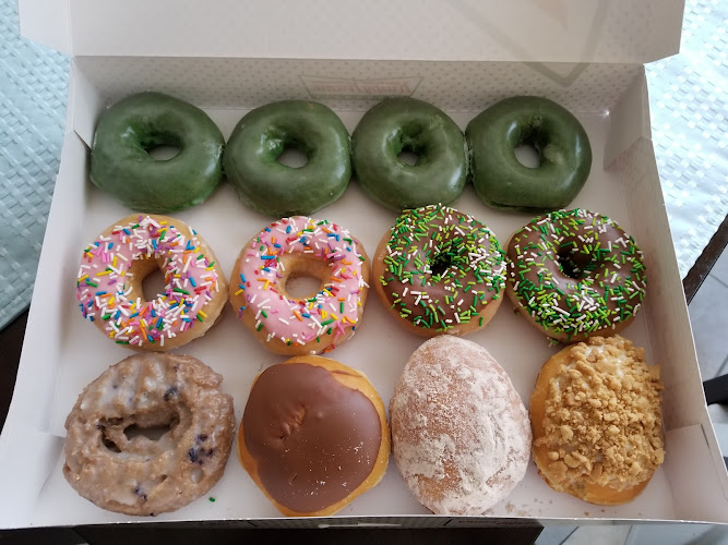 Krispy Kreme storefront