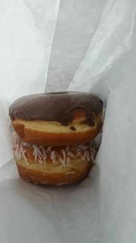 All Star Donuts storefront