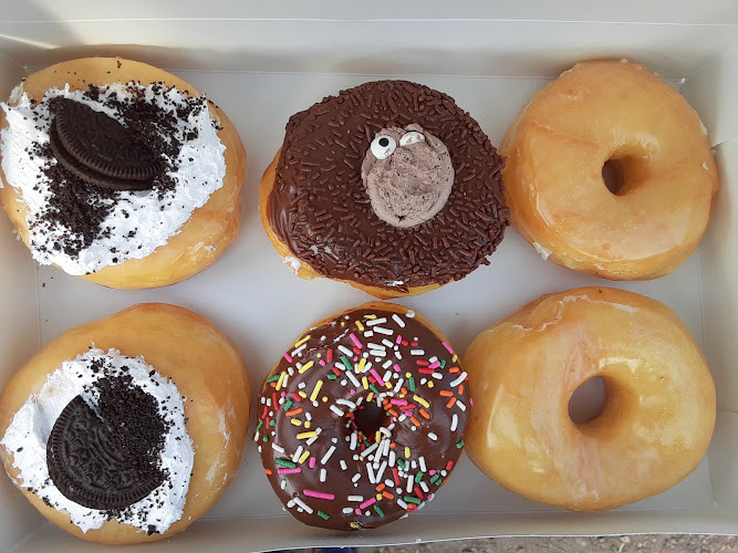 House of Donuts storefront