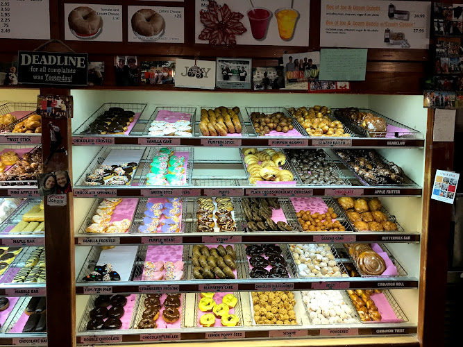 Sesame Donuts storefront