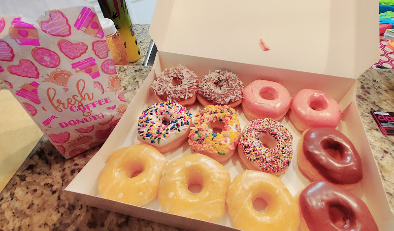Sunny Donut storefront
