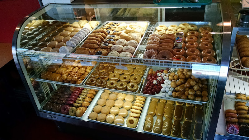 ABC Donuts storefront