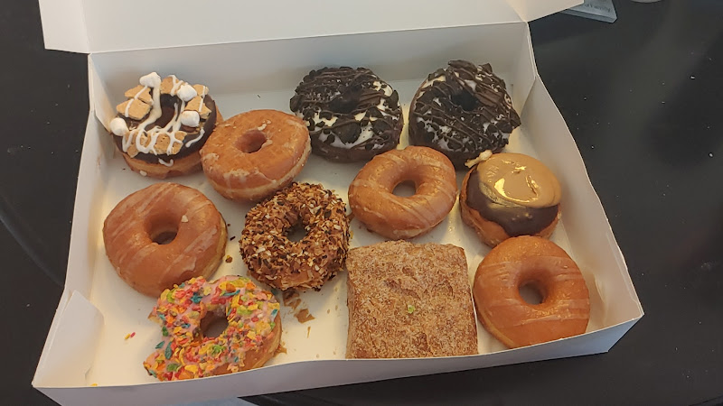 Donuts To Go storefront