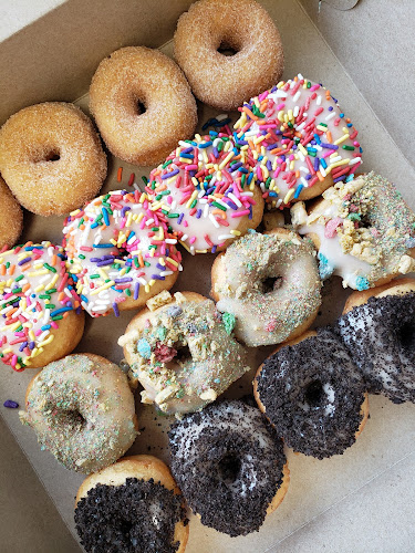 Simply Done Donuts storefront
