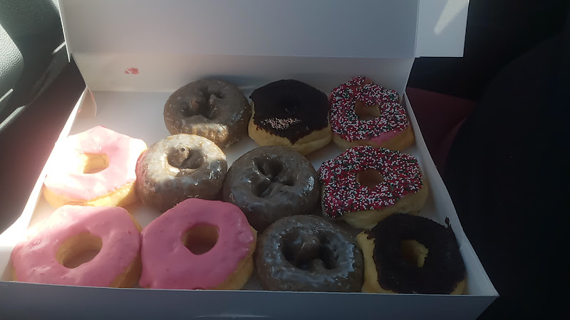 Rise N Shine Donuts storefront